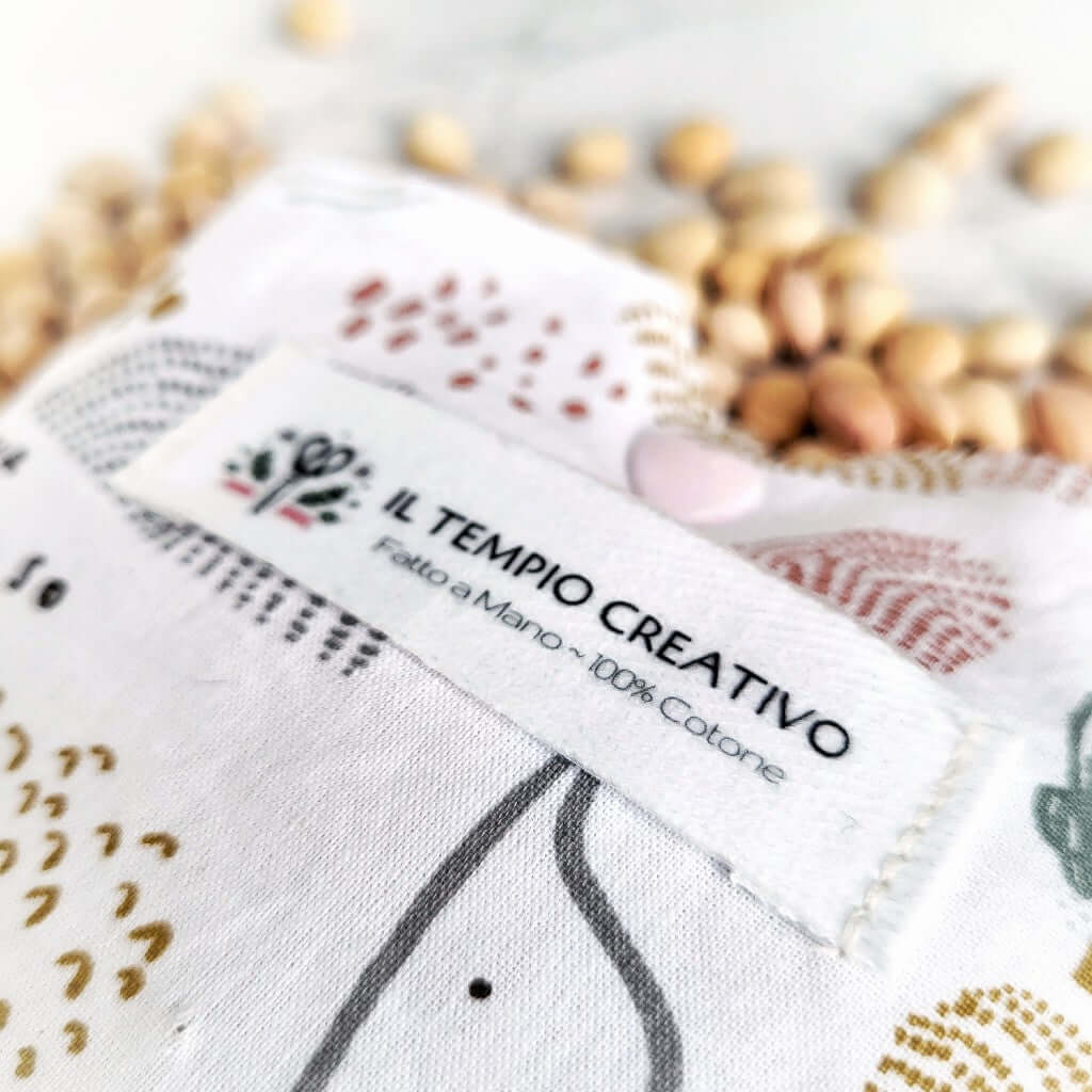 Cuscino termico per coliche bimbi bambini neonati e neo mamme, in puro cotone 100%, sfoderabile e lavabile, con noccioli di ciliegia. Fantasia Elefantino