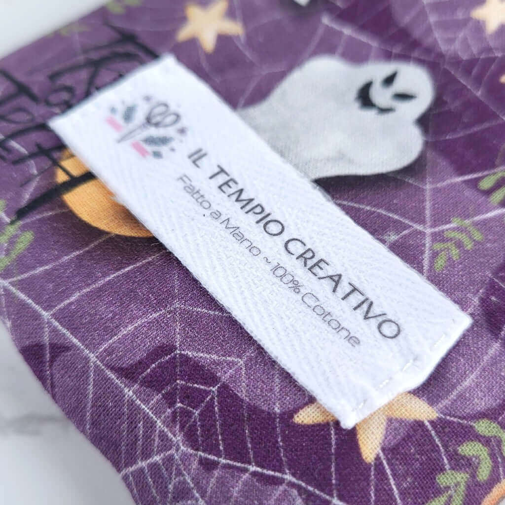 Cuscino per occhi eye pillow realizzato in cotono 100%, sfoderabile e lavabile, con ingredienti naturali antinfiammatori, rigeneranti e rilassanti.