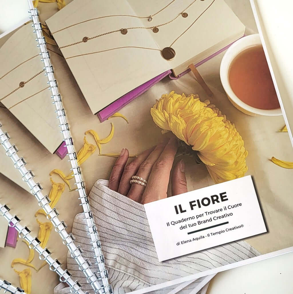 Il Fiore | Il Quaderno per Trovare il Cuore del Tuo Brand Creativo. Qui in versione stampata e rilegata.