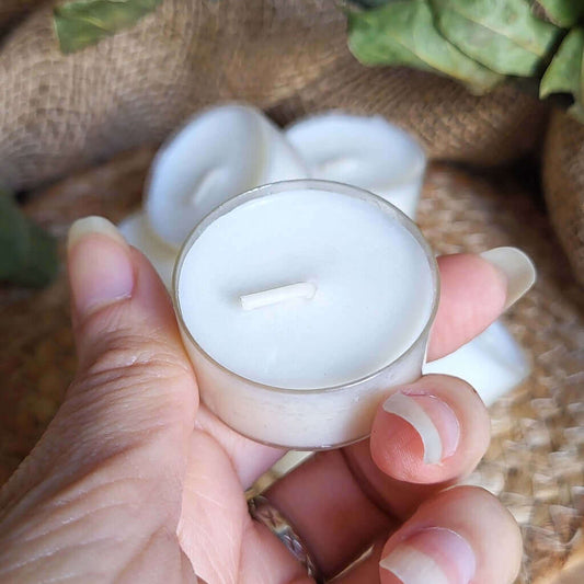 Lumini tealight in cera di soia naturale e vegetale