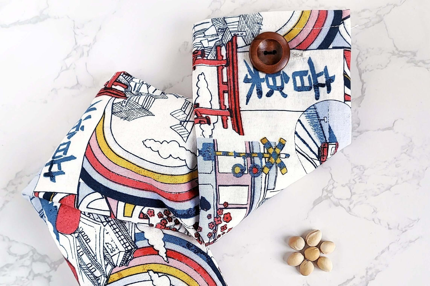 Cuscino in cotone e noccioli di ciliegia Riscaldante per Cervicale a Tema Tokyo Giappone