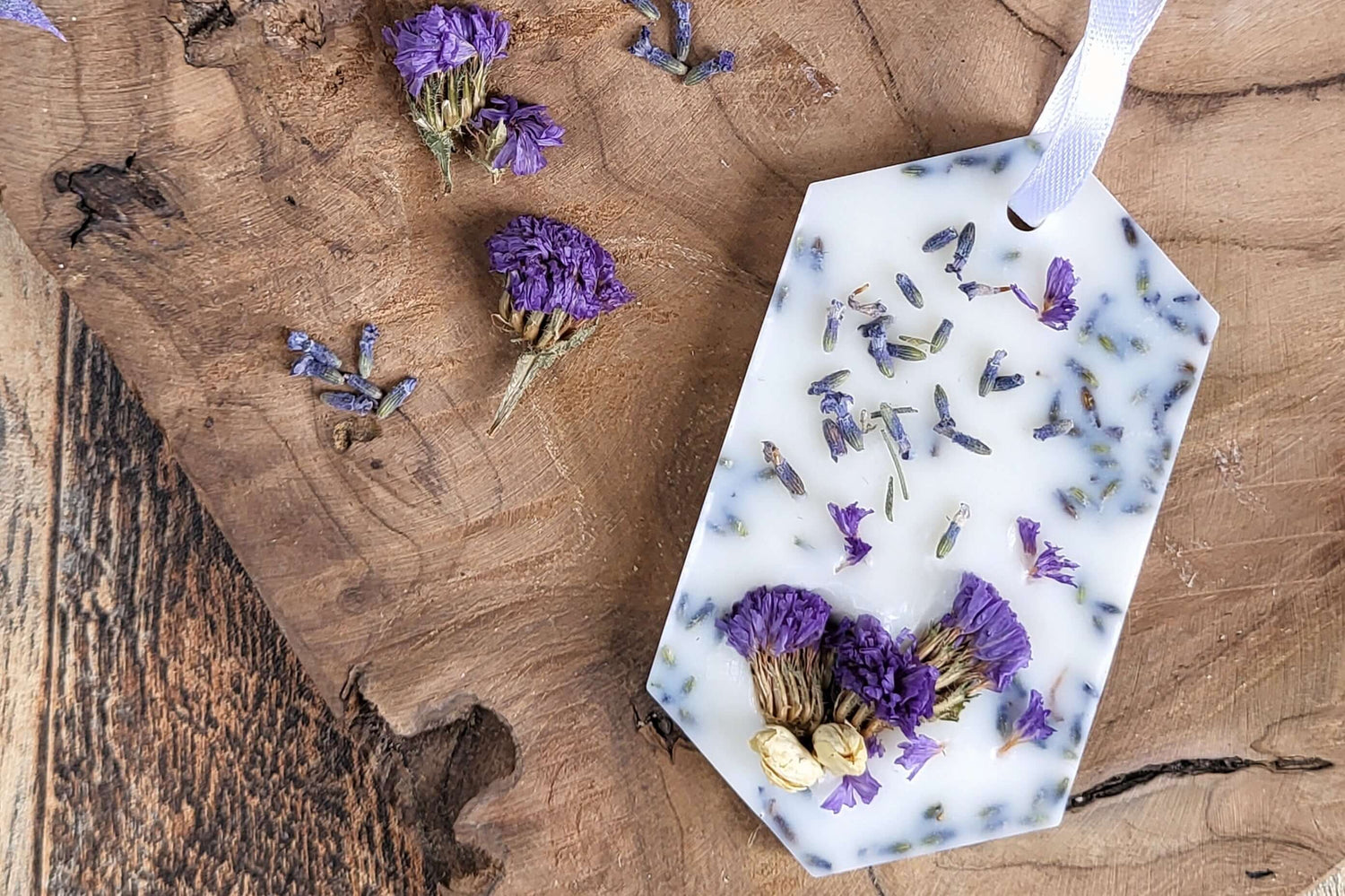 Tartina Profuma Armadio con Lavanda e fiori Non Ti Scordar di Me, in cera di soia