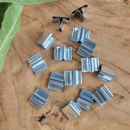 Base o Clip Metallica per Stoppino in Legno per realizzare Candele Profumate in Cera vegetale come soia, cocco, oliva e cera minerale come la paraffina. 