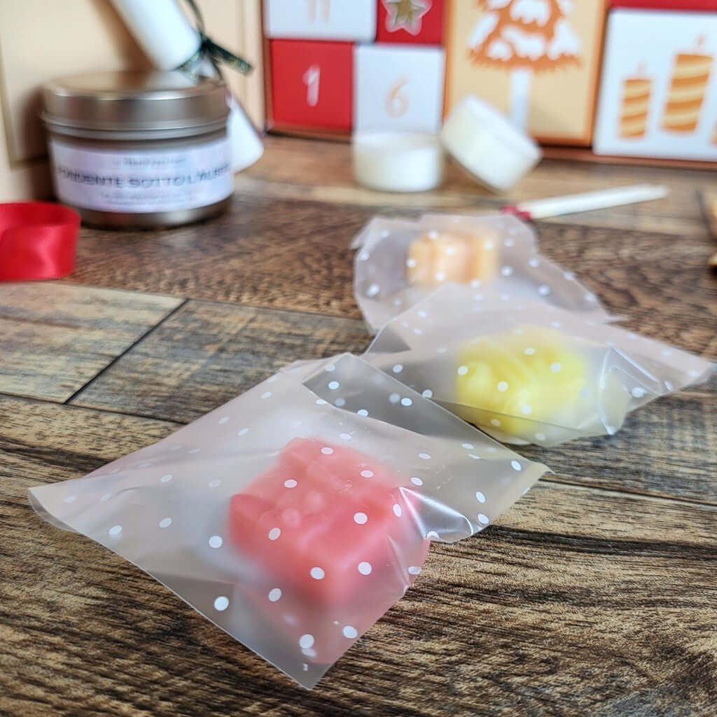 Wax Melt in primo piano che sono presenti nel Calendario dell'Avvento Natalizio marchiato Il Tempio Creativo.